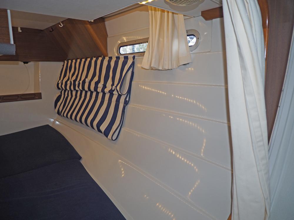 Cabin en avant, H&eacute;bergements